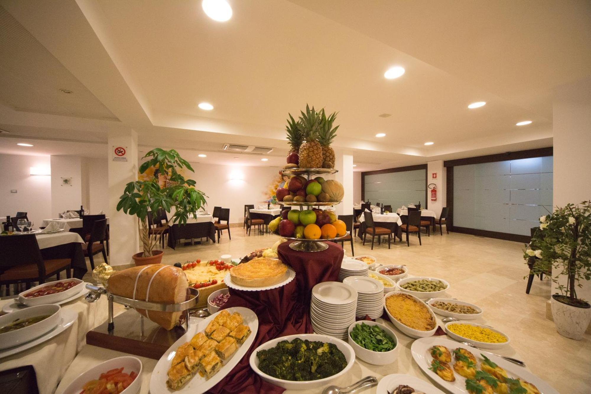 Centrum Palace Hotel & Resorts Campobasso Dış mekan fotoğraf